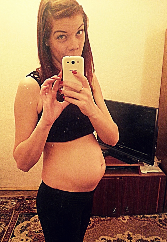 18 неделек*) фоточки внизу)