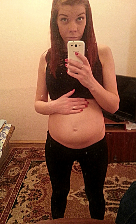 18 неделек*) фоточки внизу)