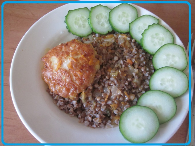 Домашние куриные котлетки с манкой.